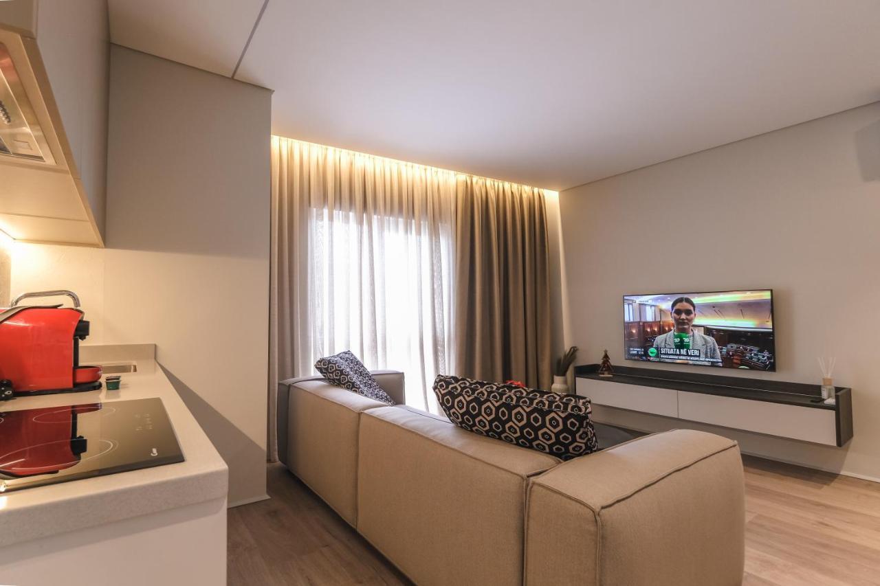 Two Steps Apartments 2 Tirana Bagian luar foto