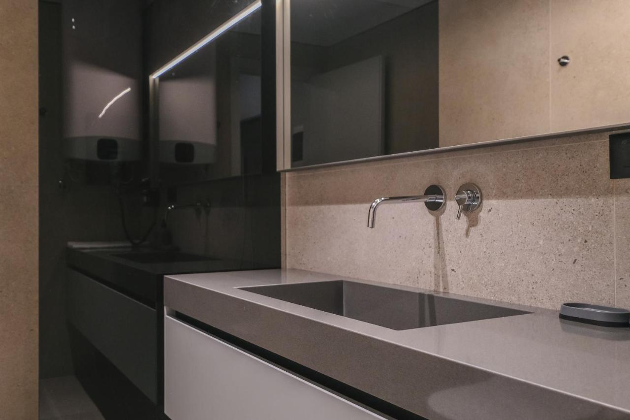 Two Steps Apartments 2 Tirana Bagian luar foto